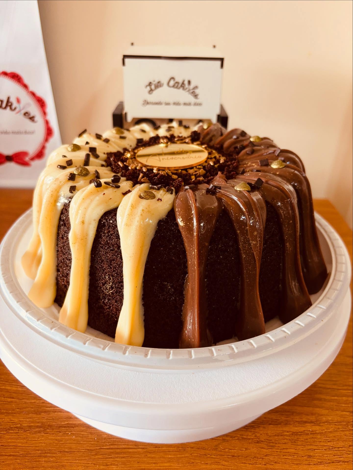 ELIANA CRUZ : https://www.facebook.com/liacruz85 71 98723-2484 BOL0S & DOCES E SALGADOS Lia Cakes Produto/serviço Loja de bolos Confeitaria artesanal•Desde 2023 🚫 Não temos loja física 🍰 Trabalhamos sob encomenda 📍Matatu, Salvador-Ba BOLOS & DOCES & SALGADOS